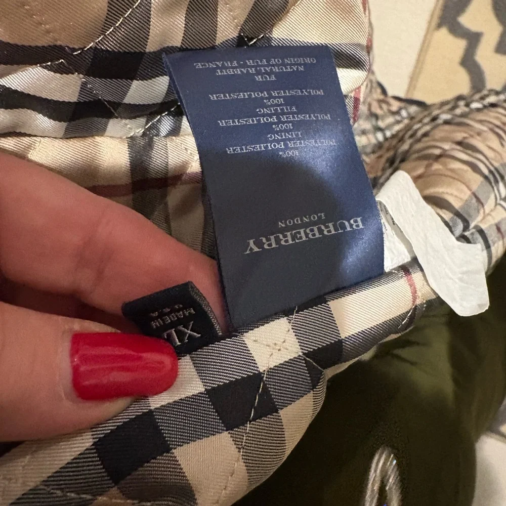 Women’s Burberry Black Trench Coat with Fur Trim Collar Nova Check Cuffs S/XL - Picture 9 of 16